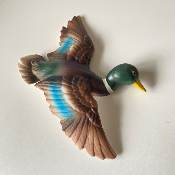 Vintage Mallard Duck in Flight: Bisque Porcelain, Hangable, MCM - Picture 15 of 15